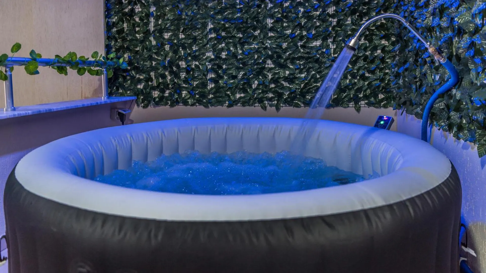 Amazing Paradise Sensation 2 Bedroom Luxury Apartment With A Jacuzzi Durrës