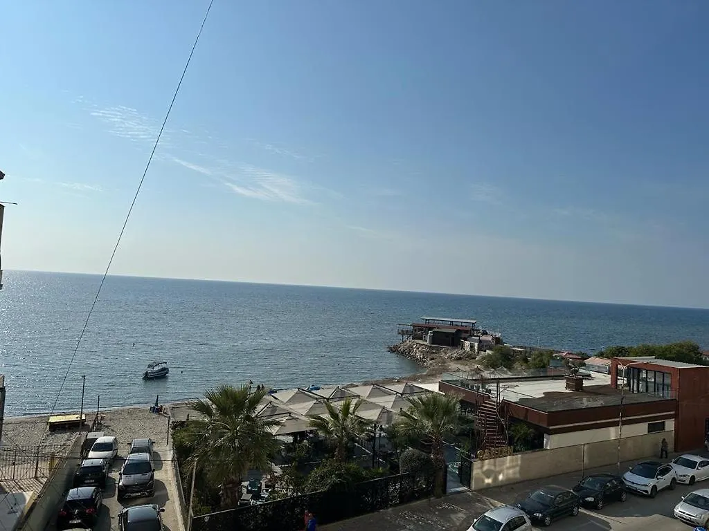 Amazing Paradise Sensation 2 Bedroom Luxury Apartment With A Jacuzzi Durrës