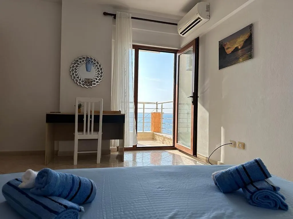 Amazing Paradise Sensation 2 Bedroom Luxury Apartment With A Jacuzzi Durrës